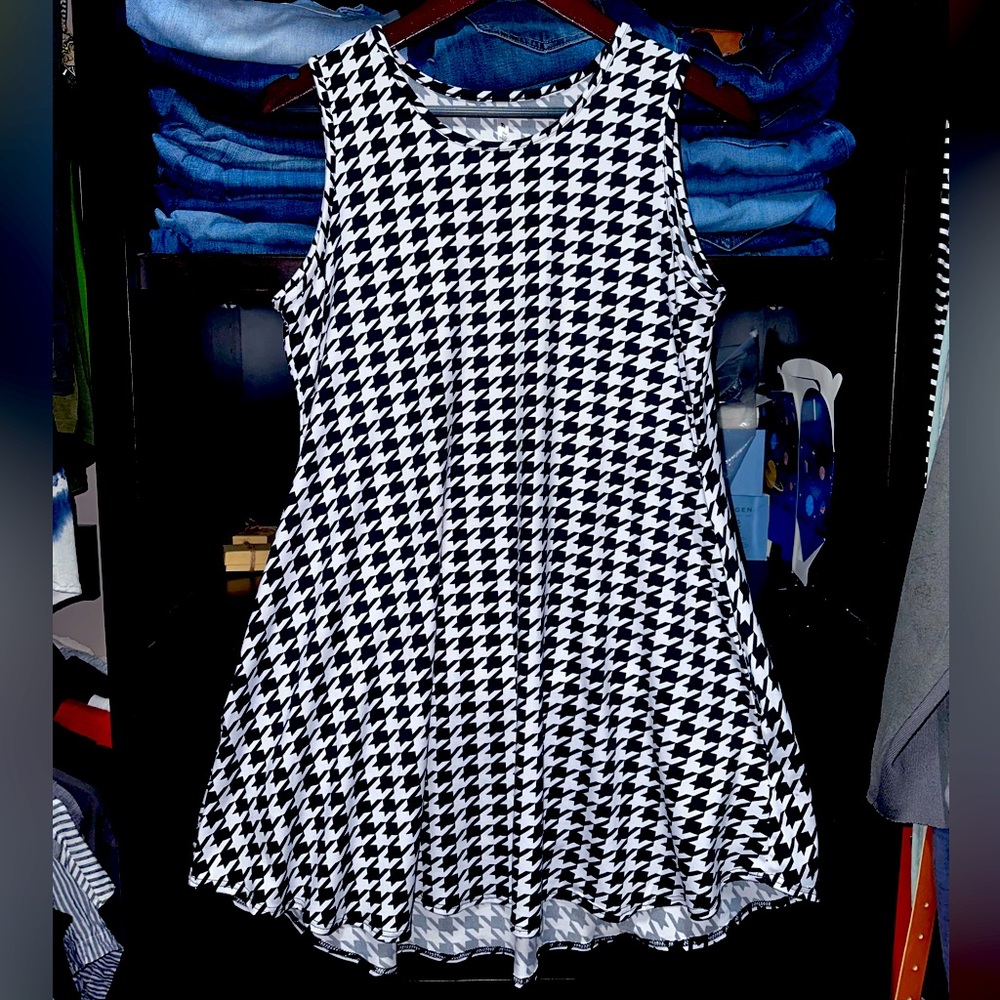 Houndstooth Tunic Top/Tank - Women